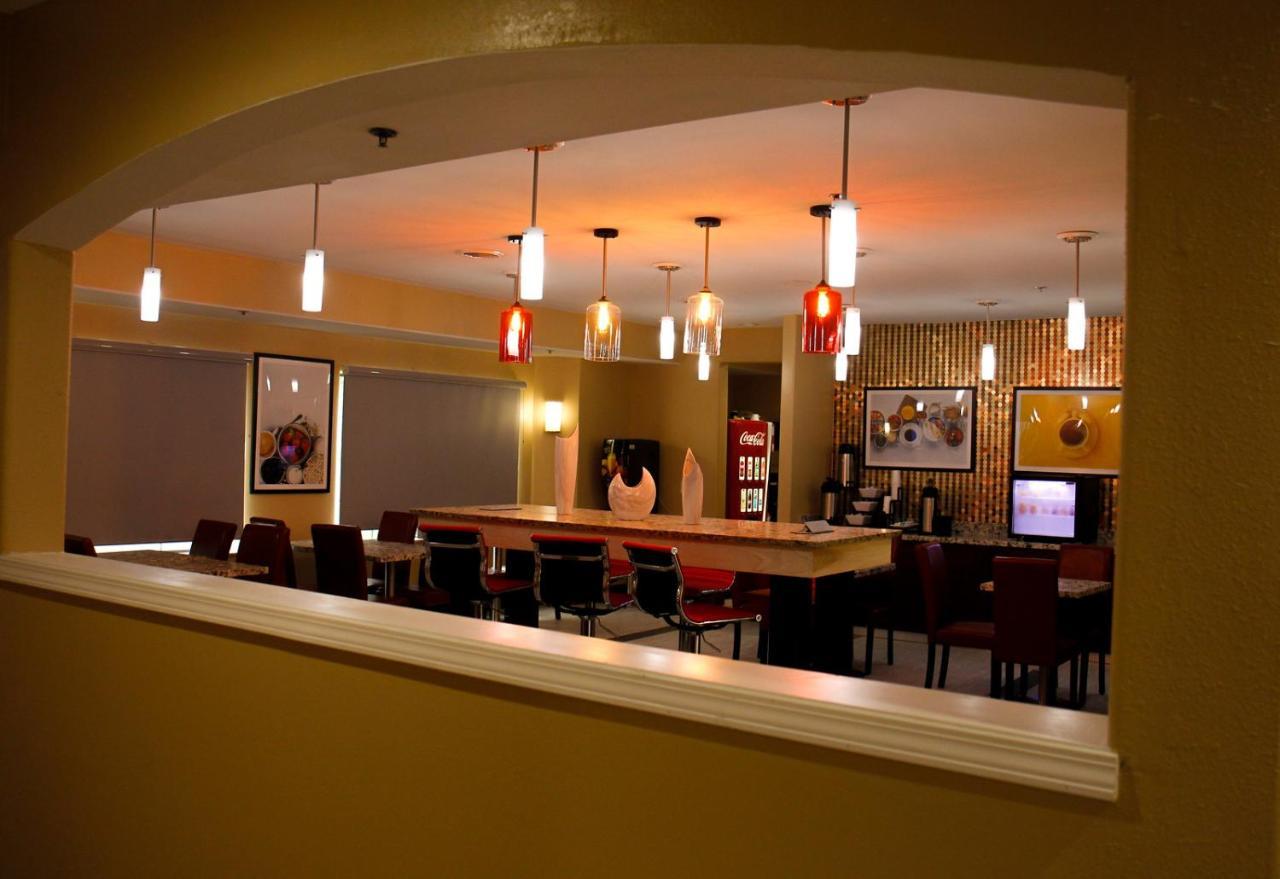 The Leo Collection Detroit, Ascend Hotel Collection Lincoln Park Extérieur photo