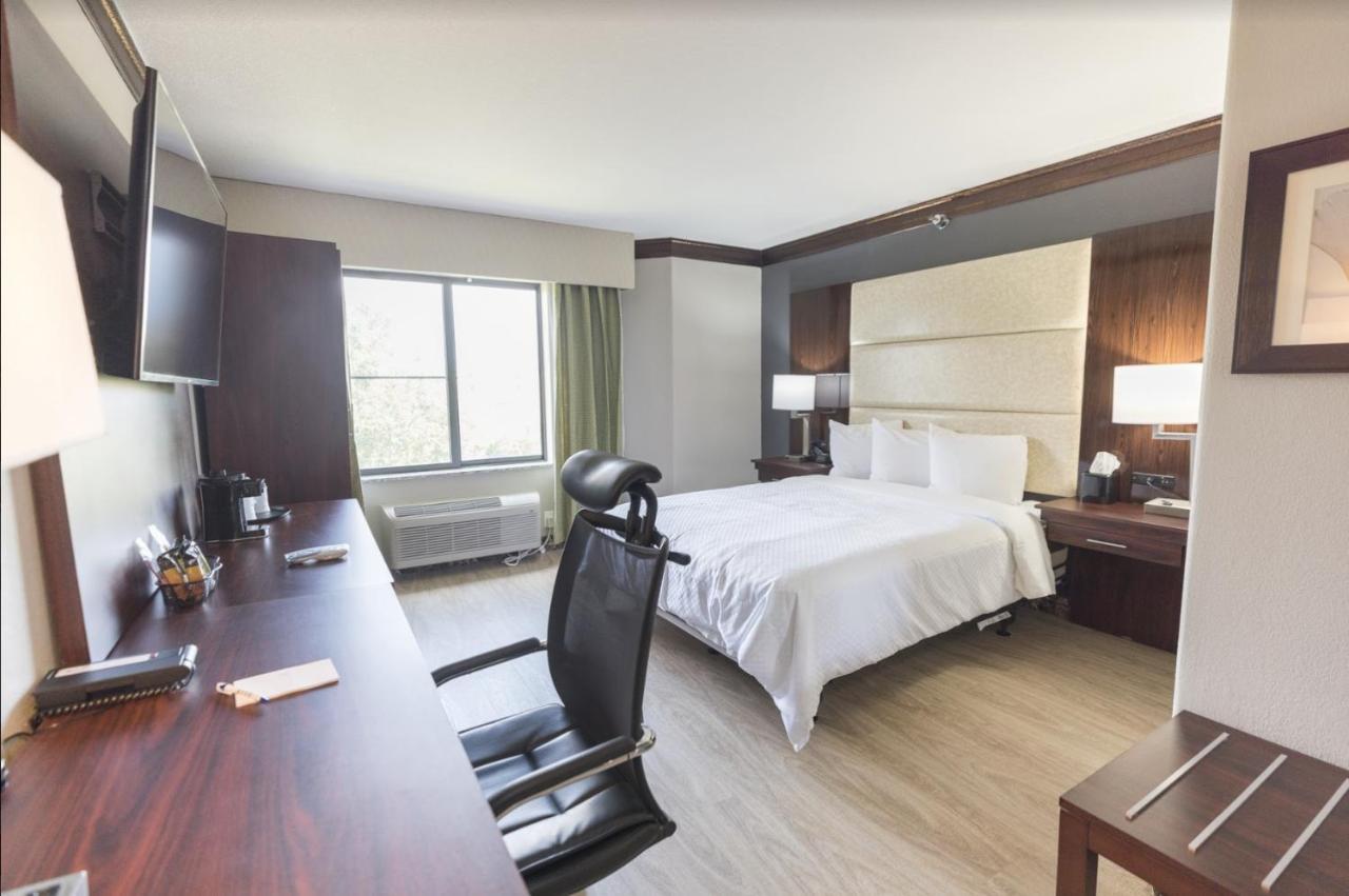 The Leo Collection Detroit, Ascend Hotel Collection Lincoln Park Extérieur photo