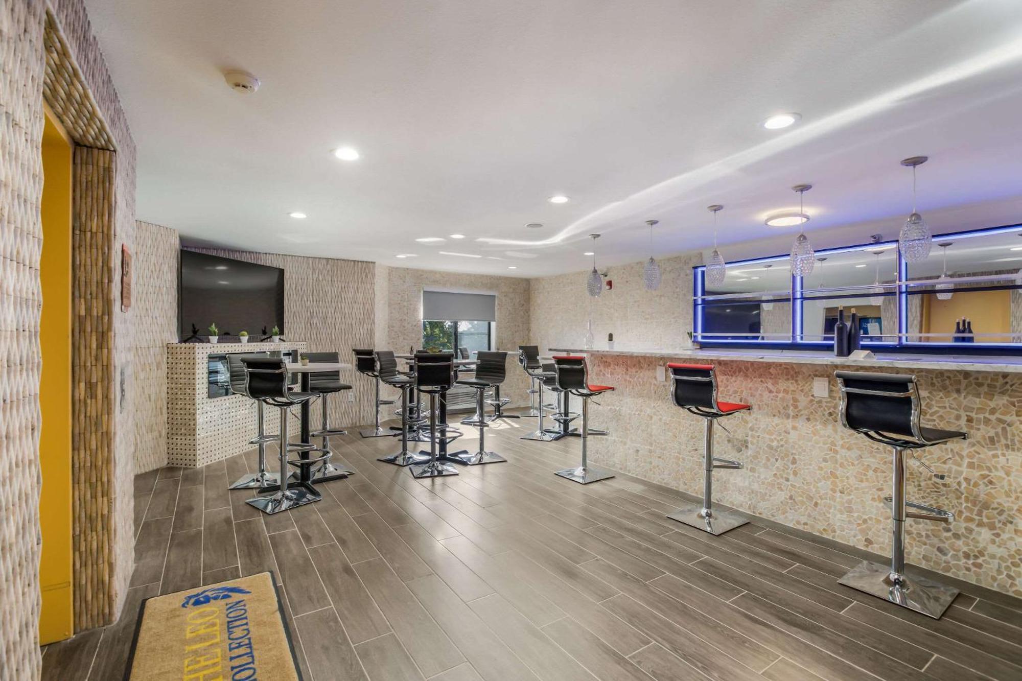 The Leo Collection Detroit, Ascend Hotel Collection Lincoln Park Extérieur photo