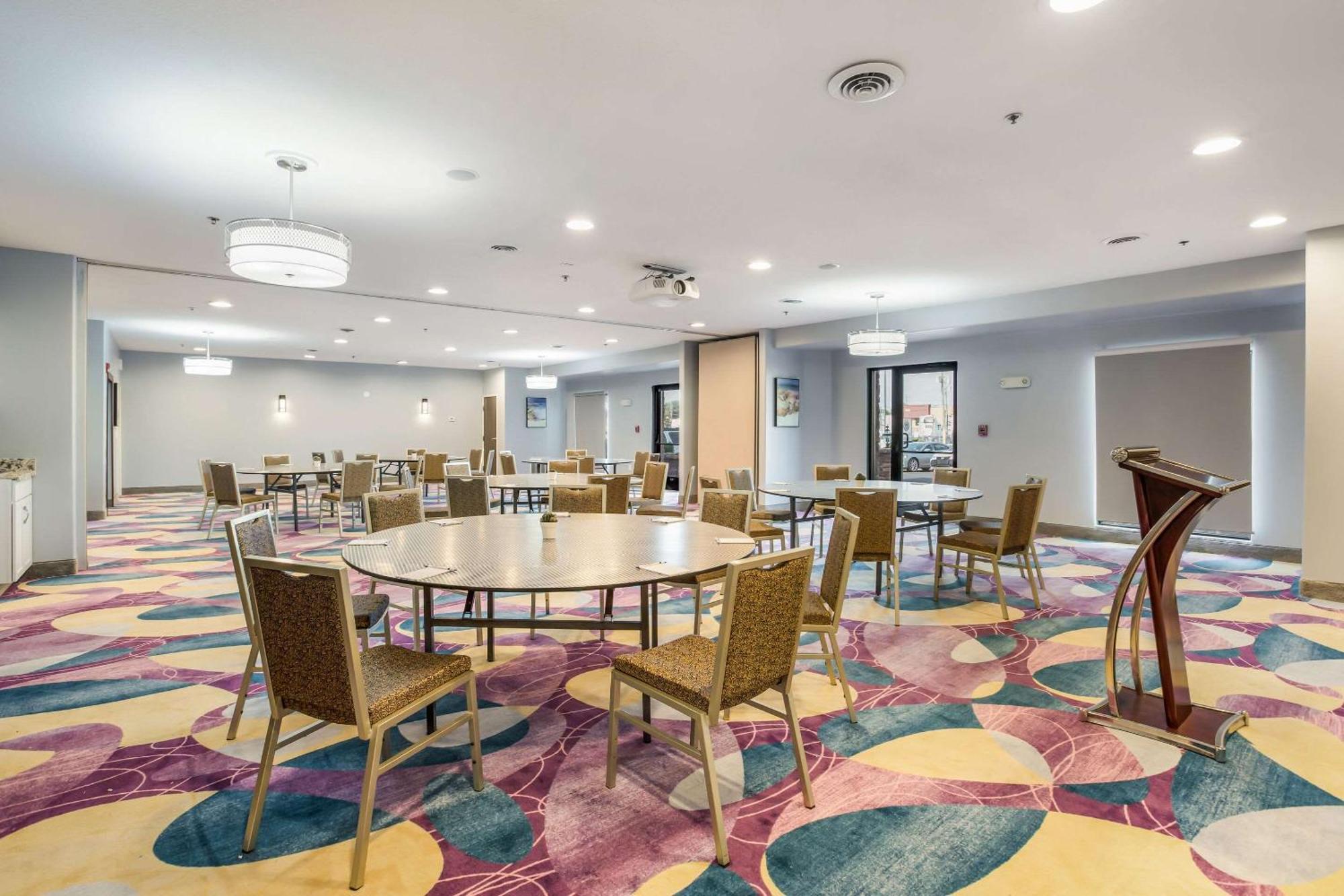 The Leo Collection Detroit, Ascend Hotel Collection Lincoln Park Extérieur photo